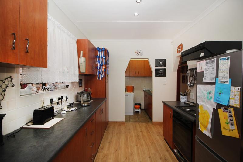 4 Bedroom Property for Sale in Fraaiuitsig Western Cape